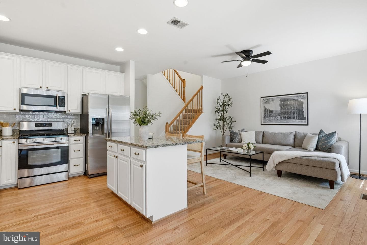 43451 Laidlow Street photo 12