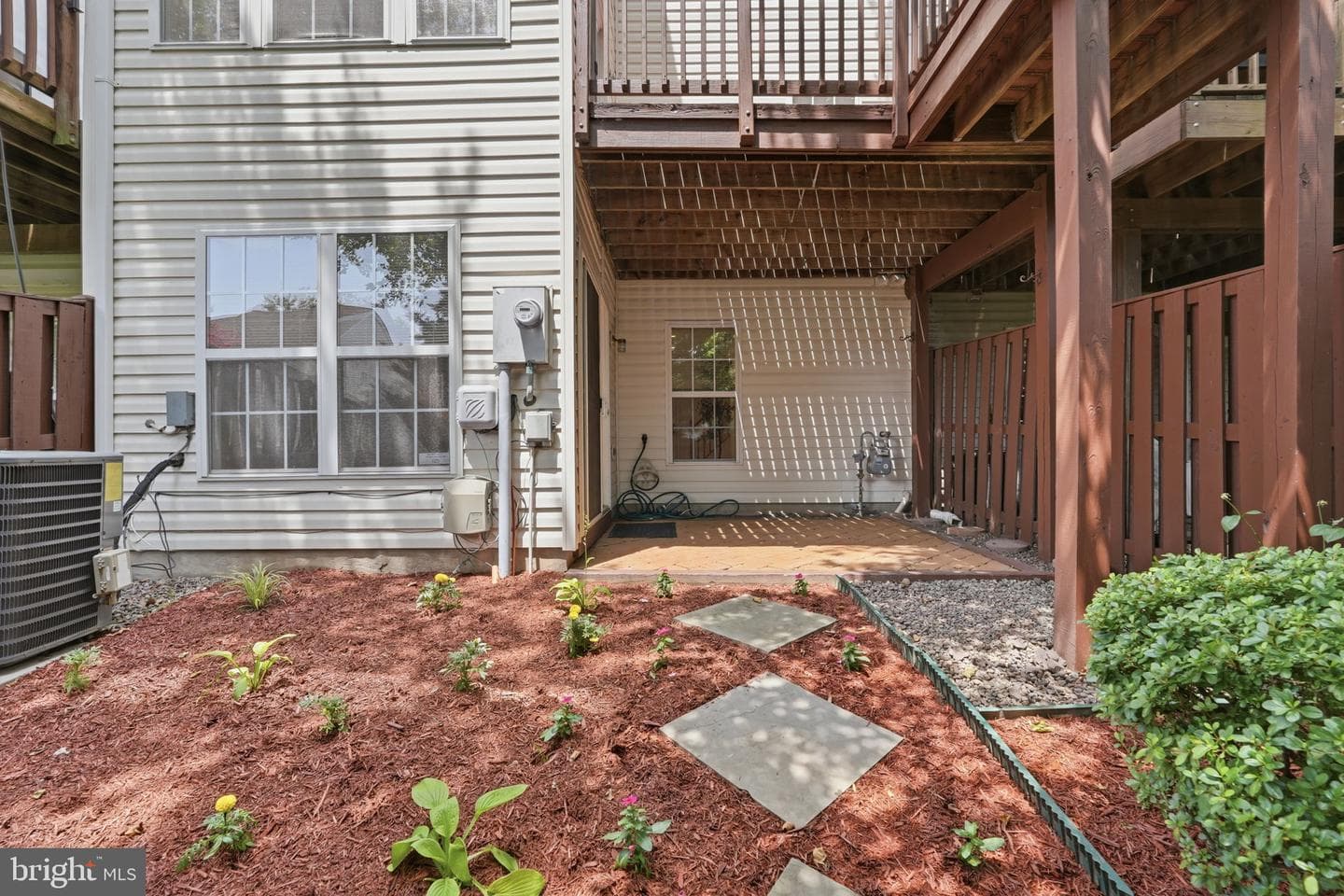 43451 Laidlow Street photo 37