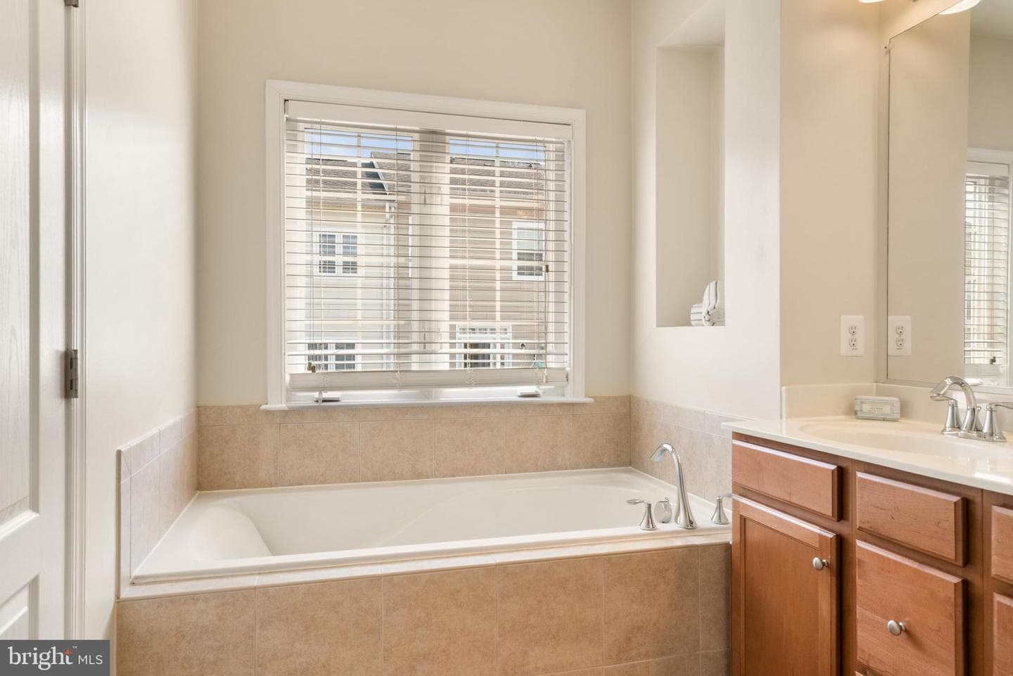 20911 Houseman Terrace photo 23