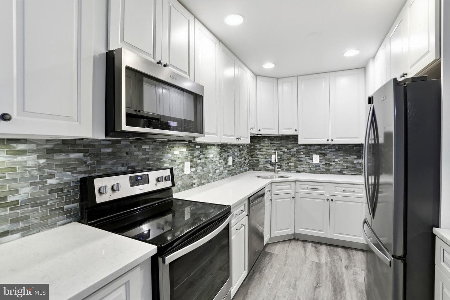 141 N Fillmore Avenue N #10 photo 3