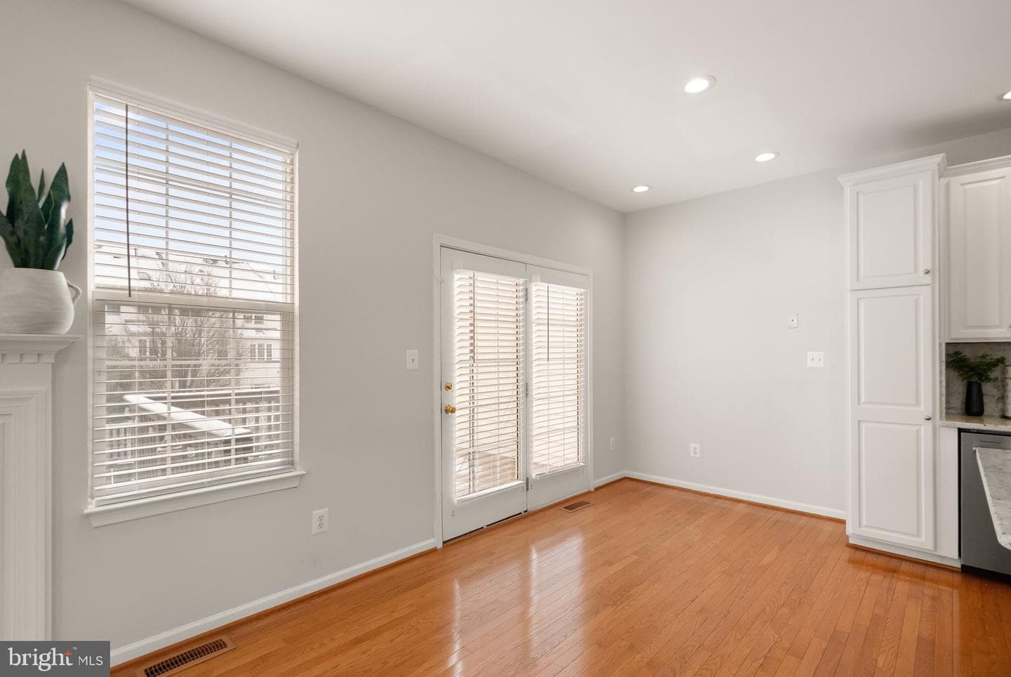 25488 Crossfield Drive photo 24