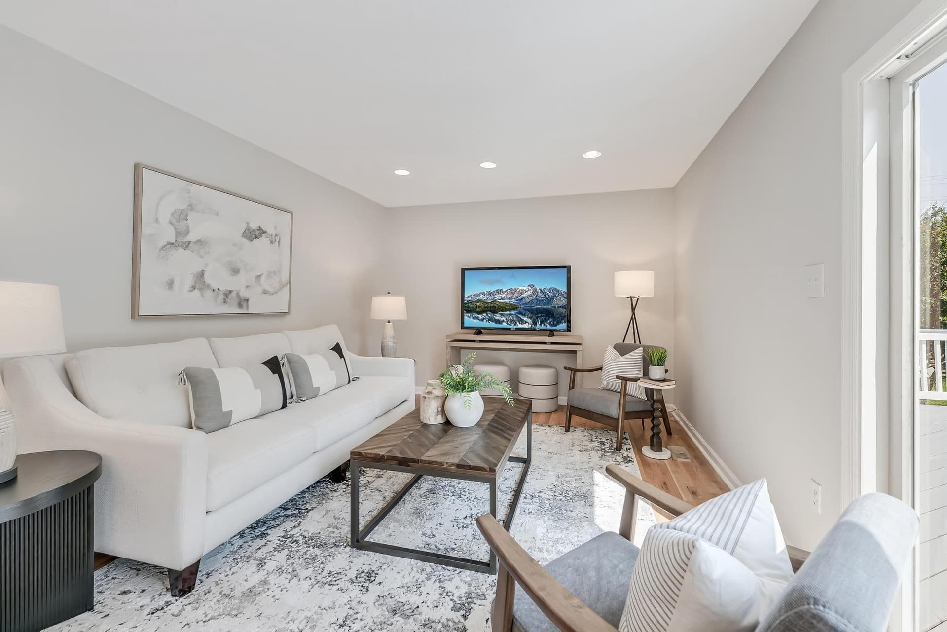 104 Magnolia Road photo 14