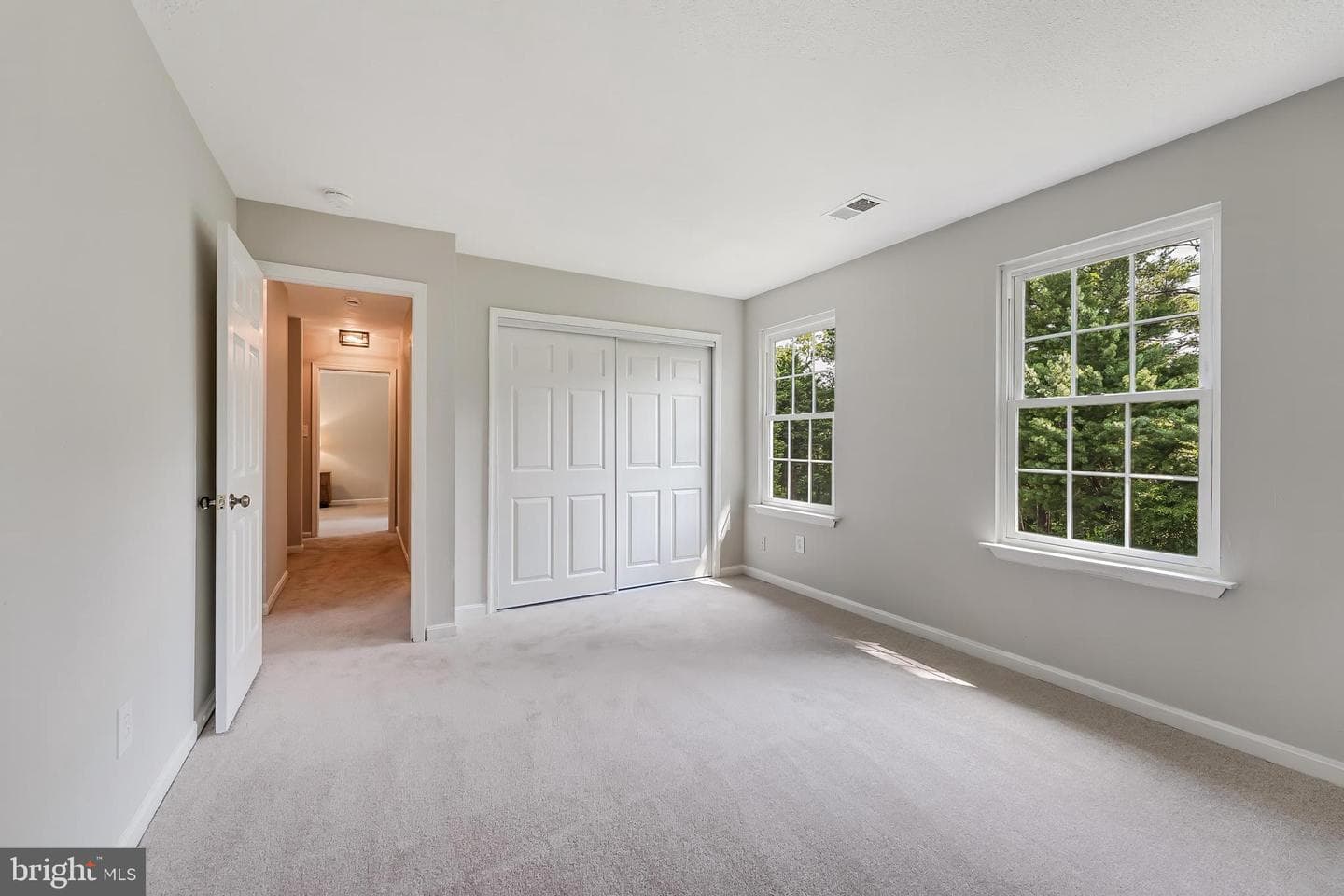 104 Magnolia Road photo 32