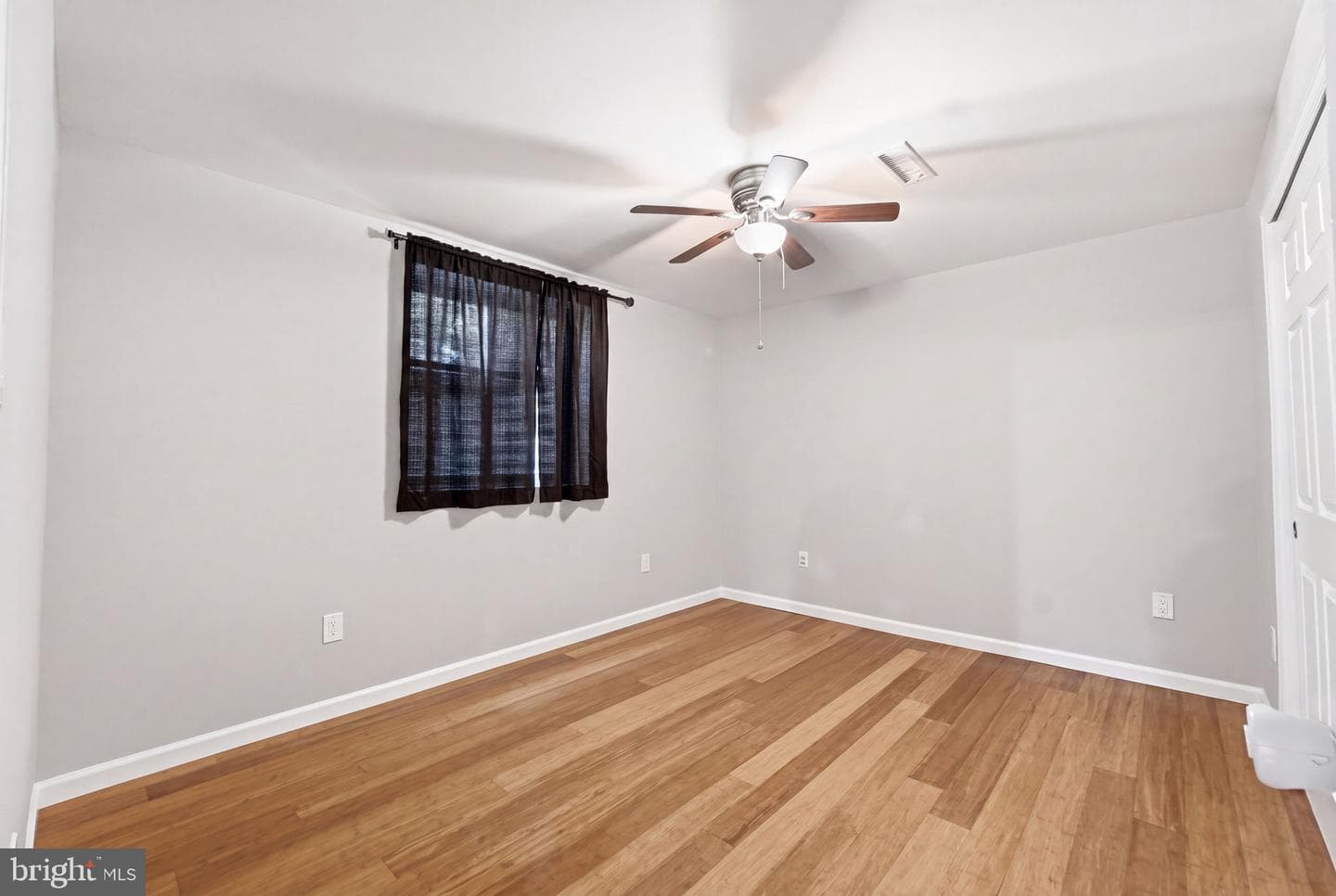42472 Mandolin Street photo 39