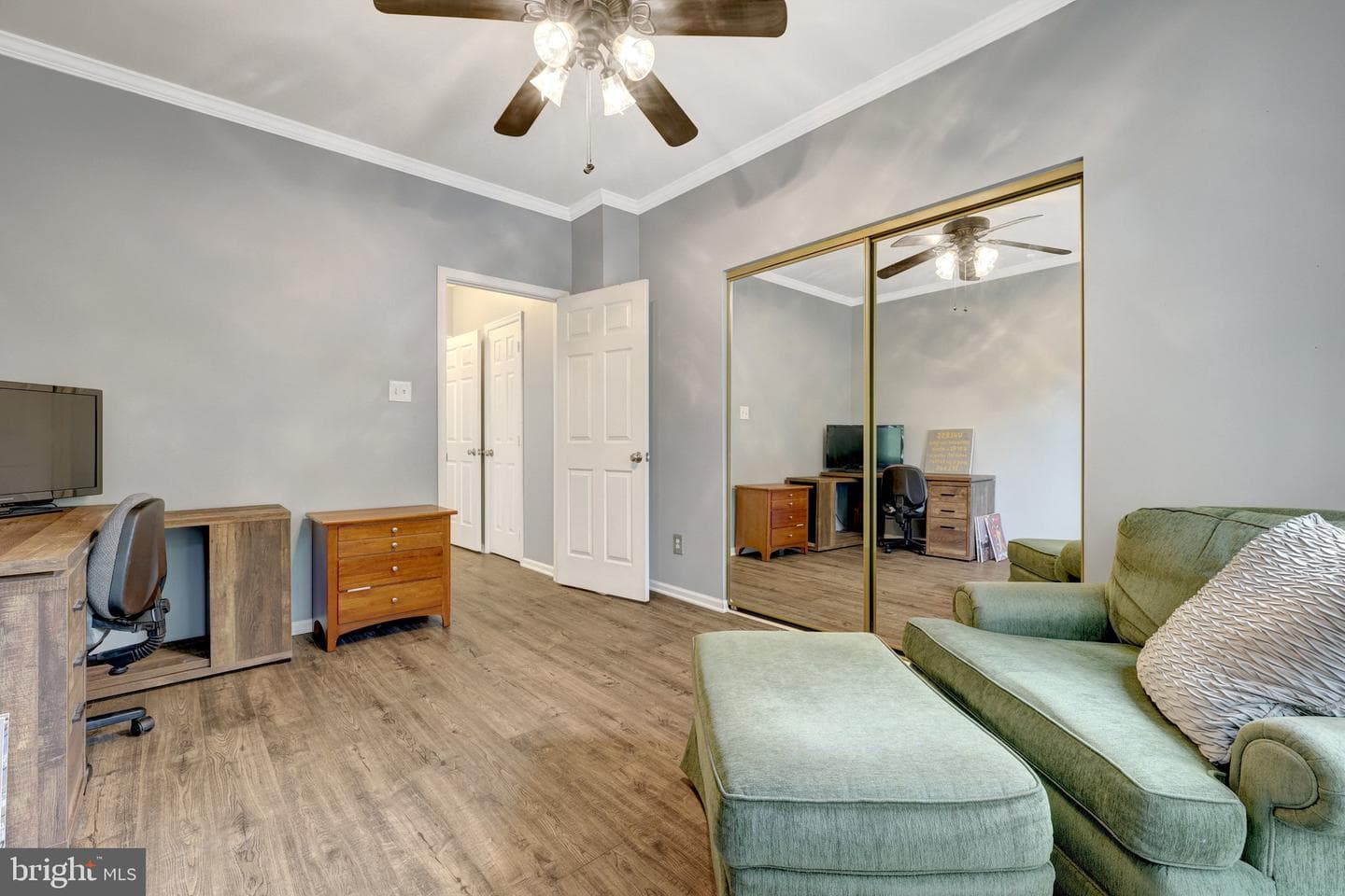 20417 Riverbend Square #201 photo 31
