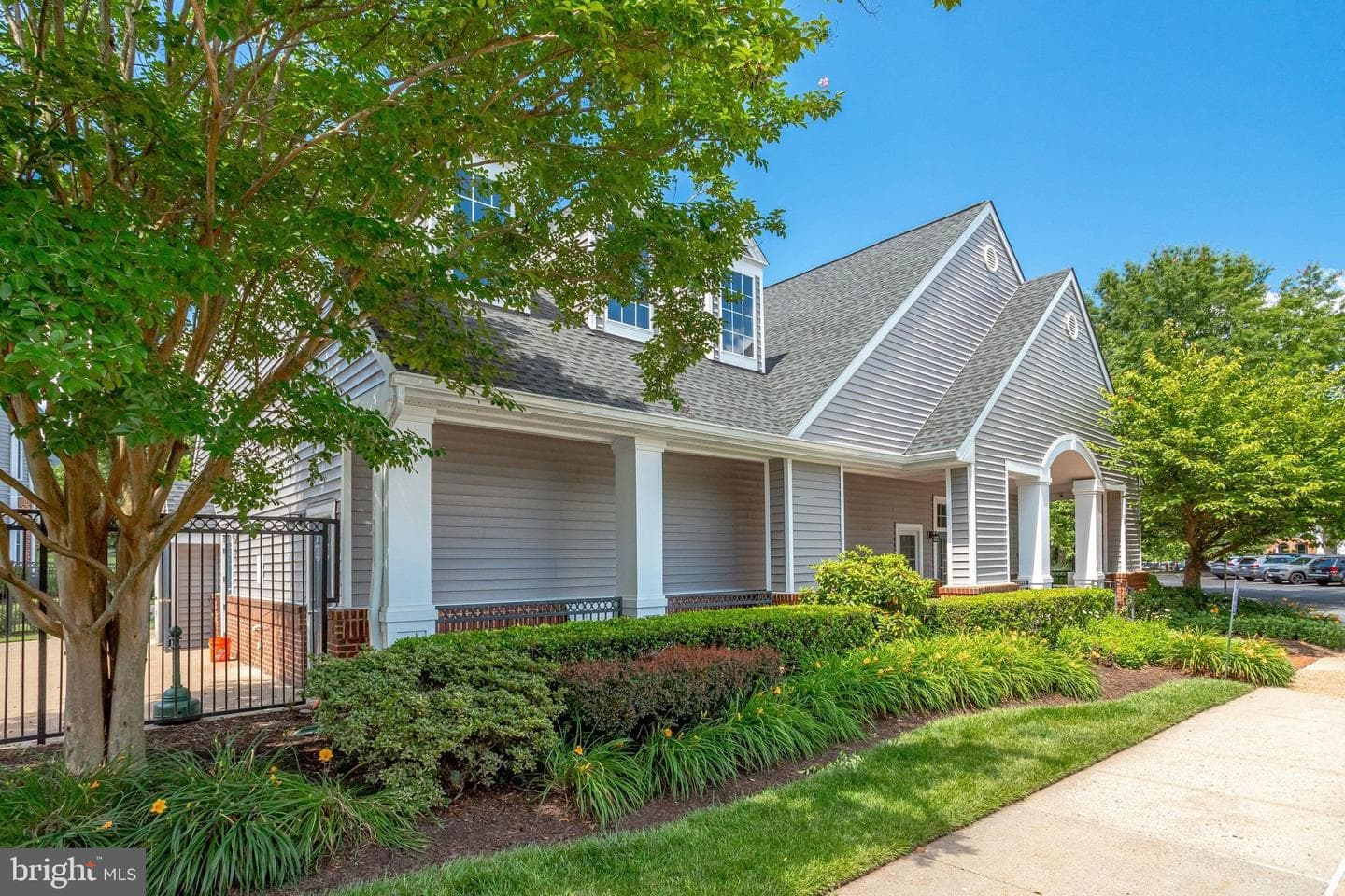 20417 Riverbend Square #201 photo 35