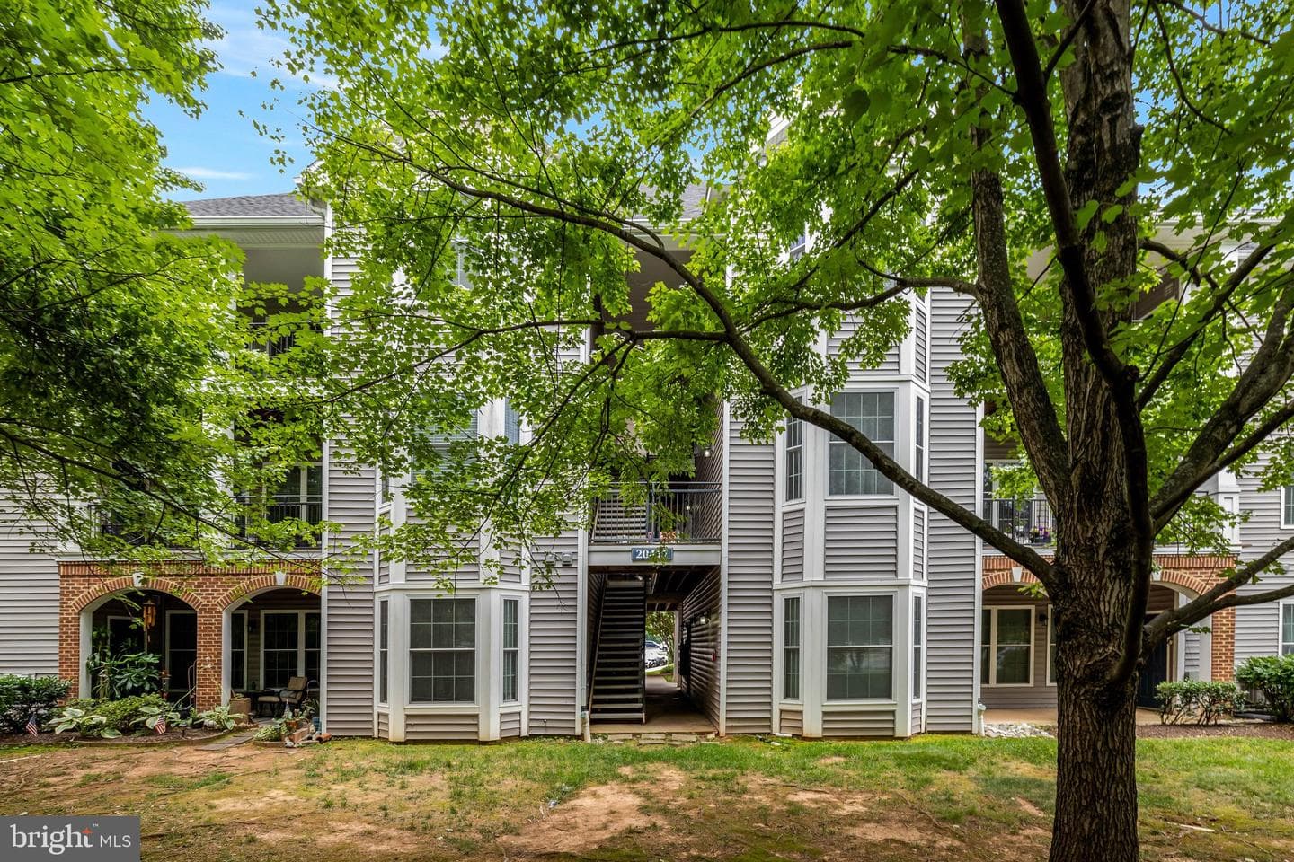 20417 Riverbend Square #201 photo 5