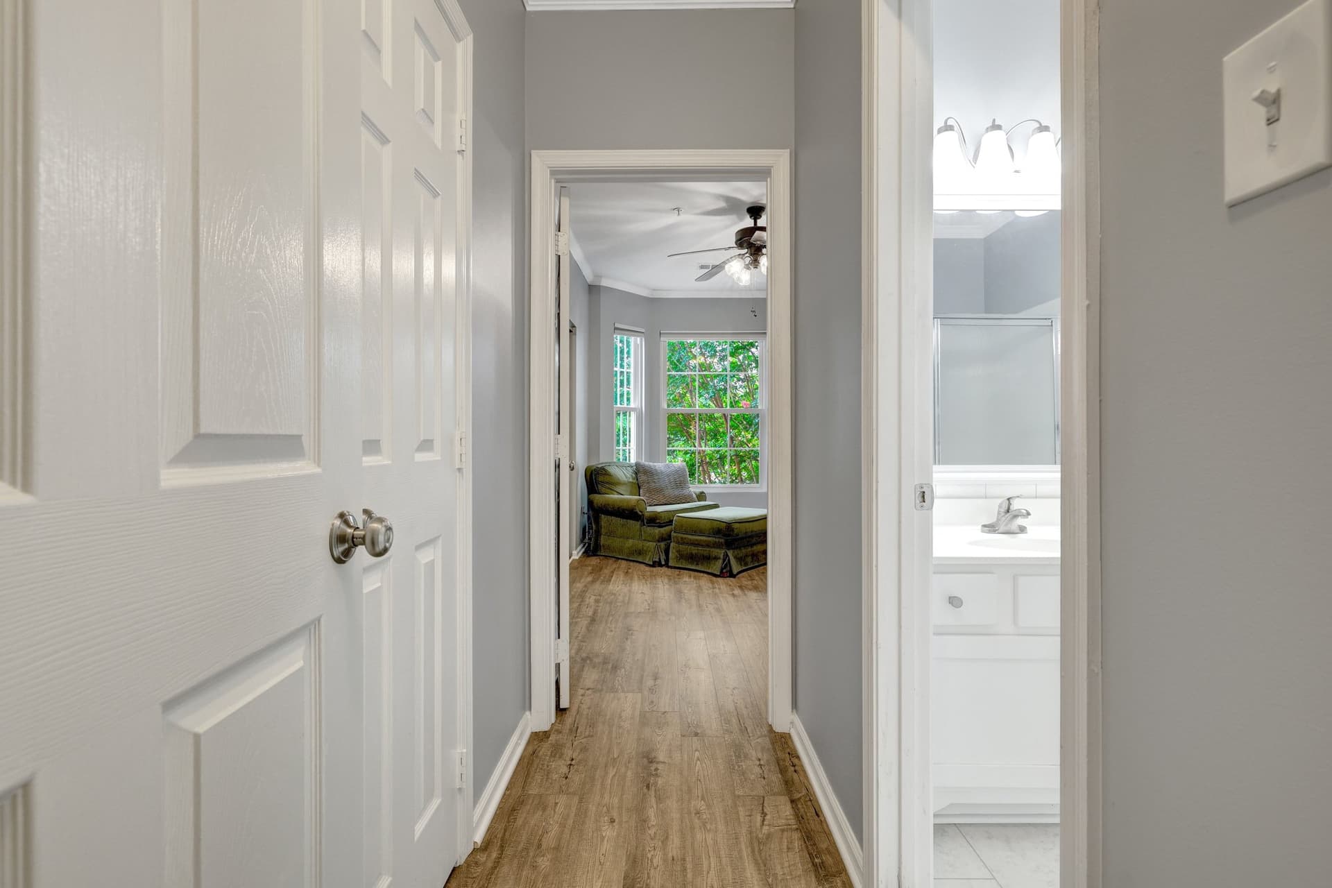 20417 Riverbend Square #201 photo 9