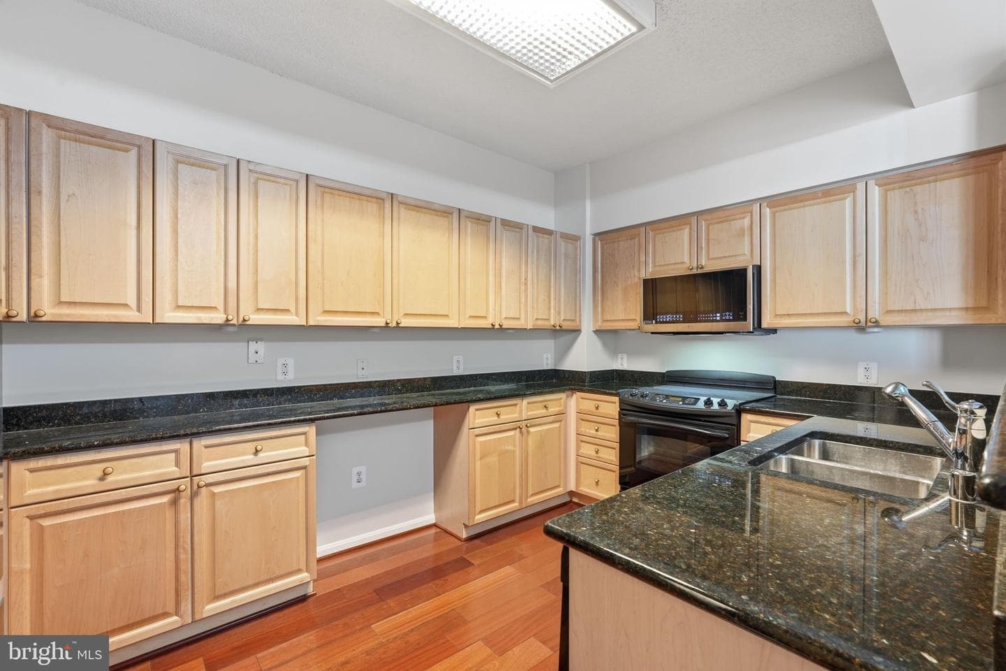 19355 Cypress Ridge Terrace #408 photo 12