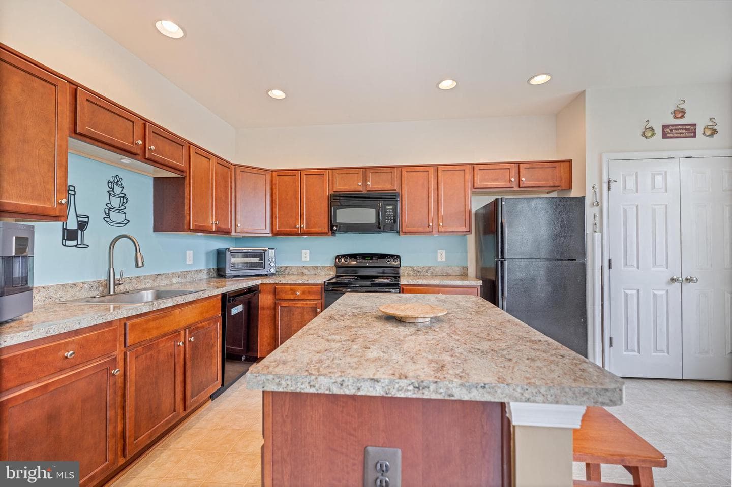 42597 Chisholm Drive photo 24