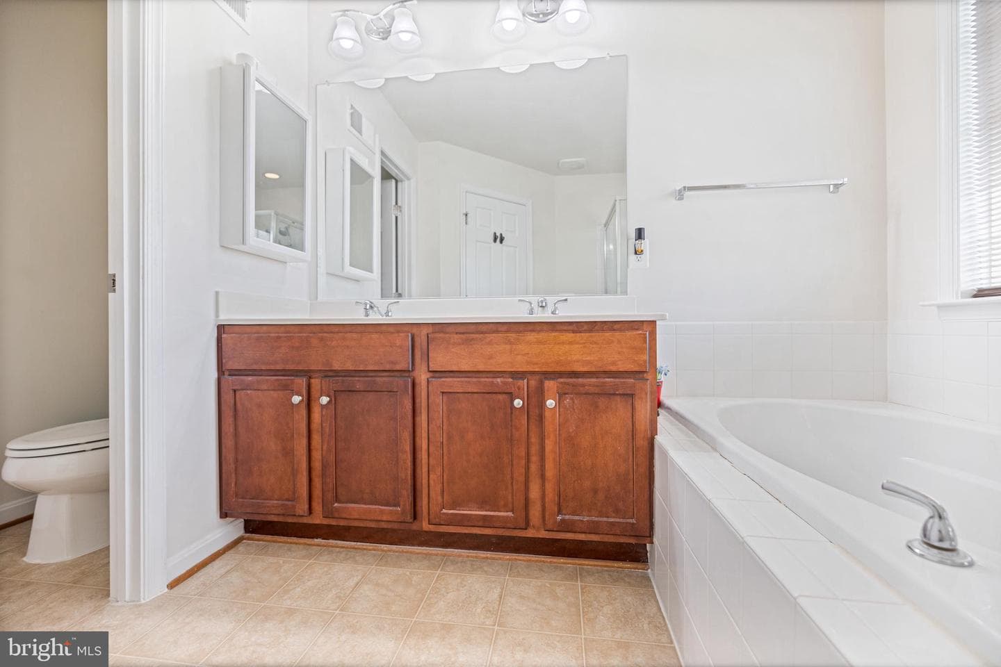 42597 Chisholm Drive photo 28