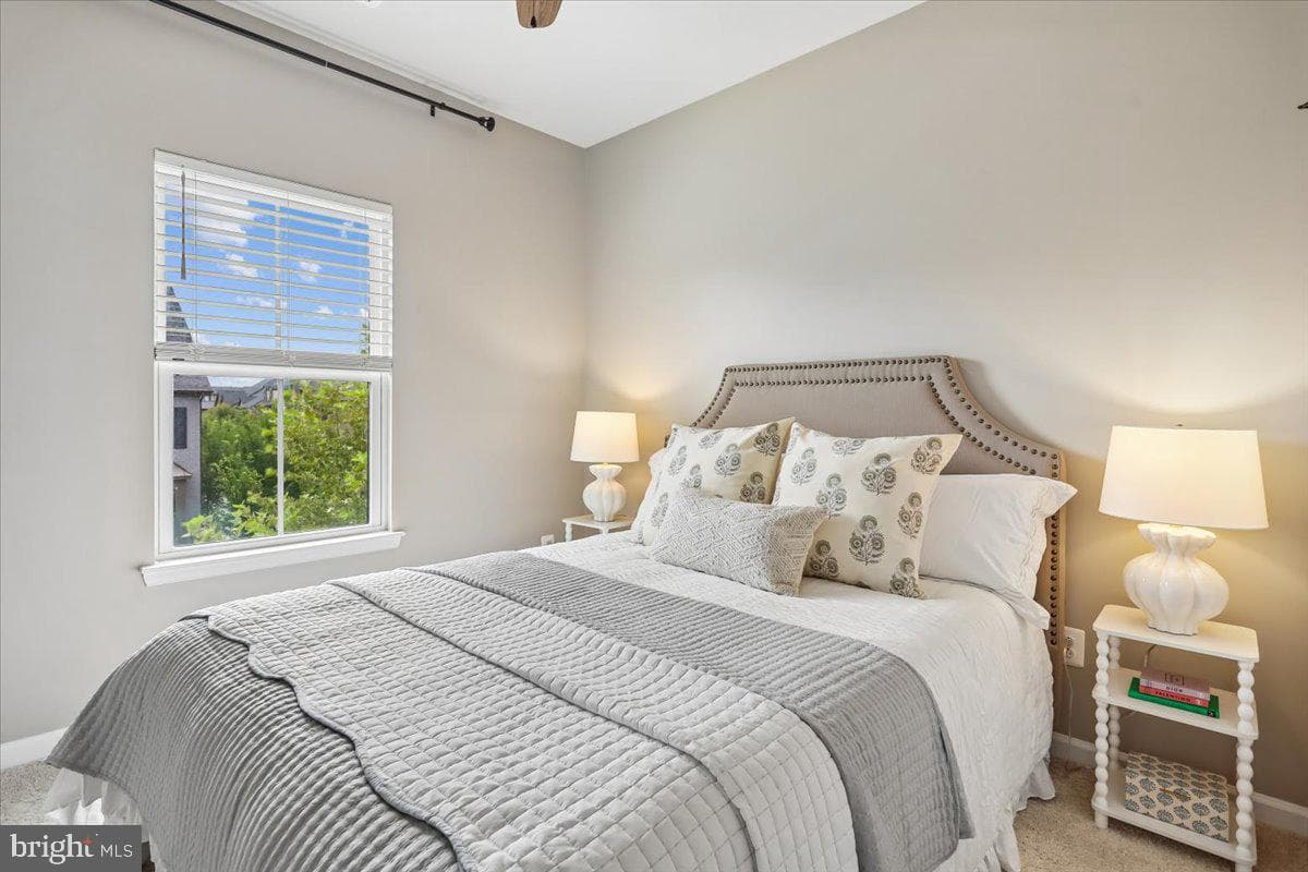 43498 Apple Orchard Square photo 23