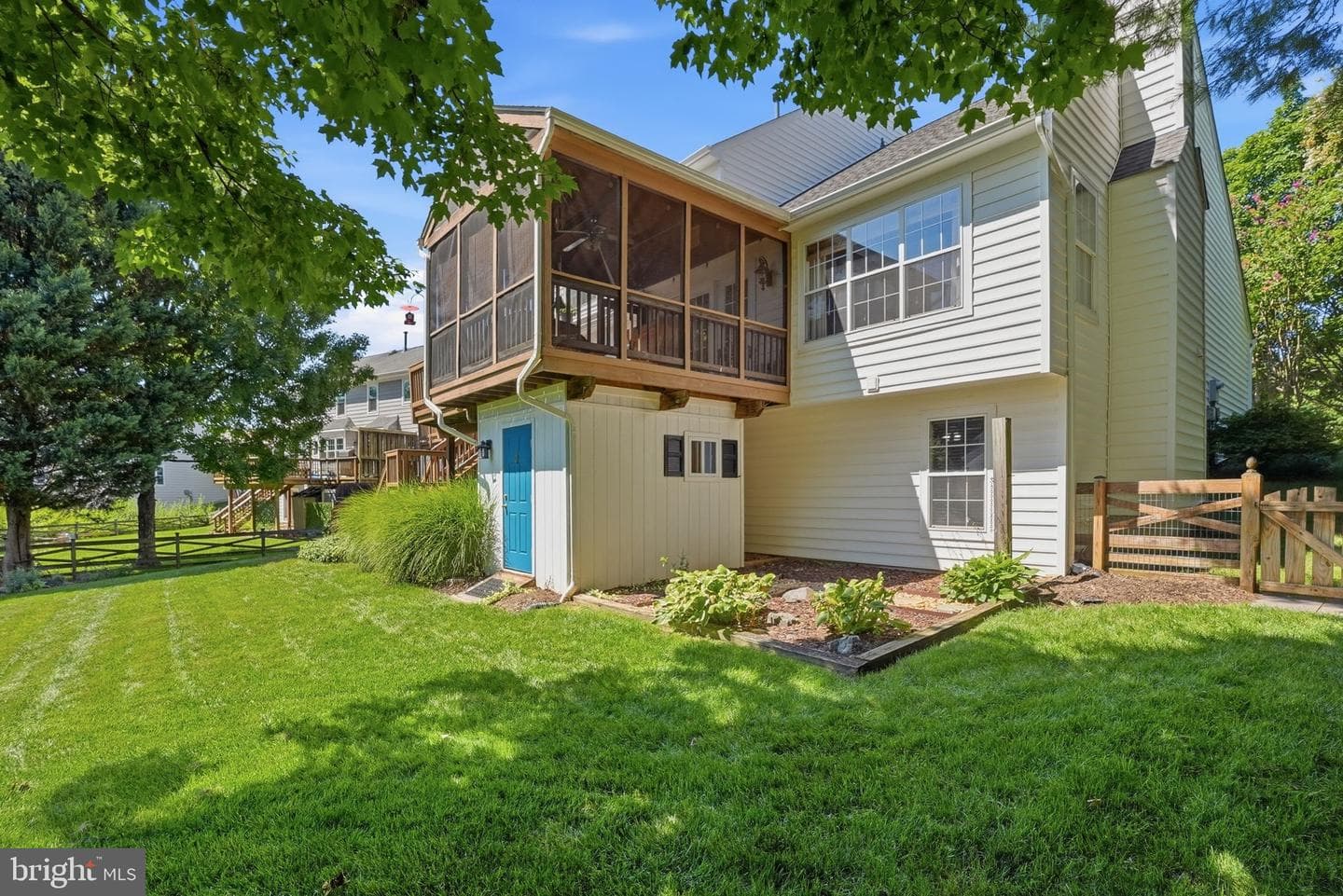 21598 Goodwin Court photo 8
