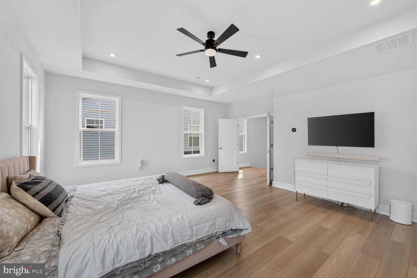25508 Grassy Meadow Drive photo 14
