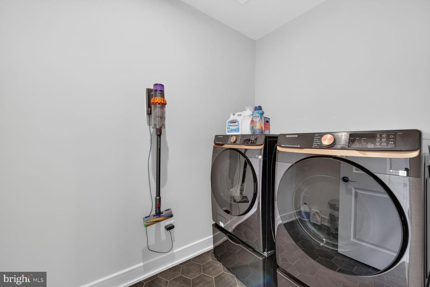 25508 Grassy Meadow Drive photo 19