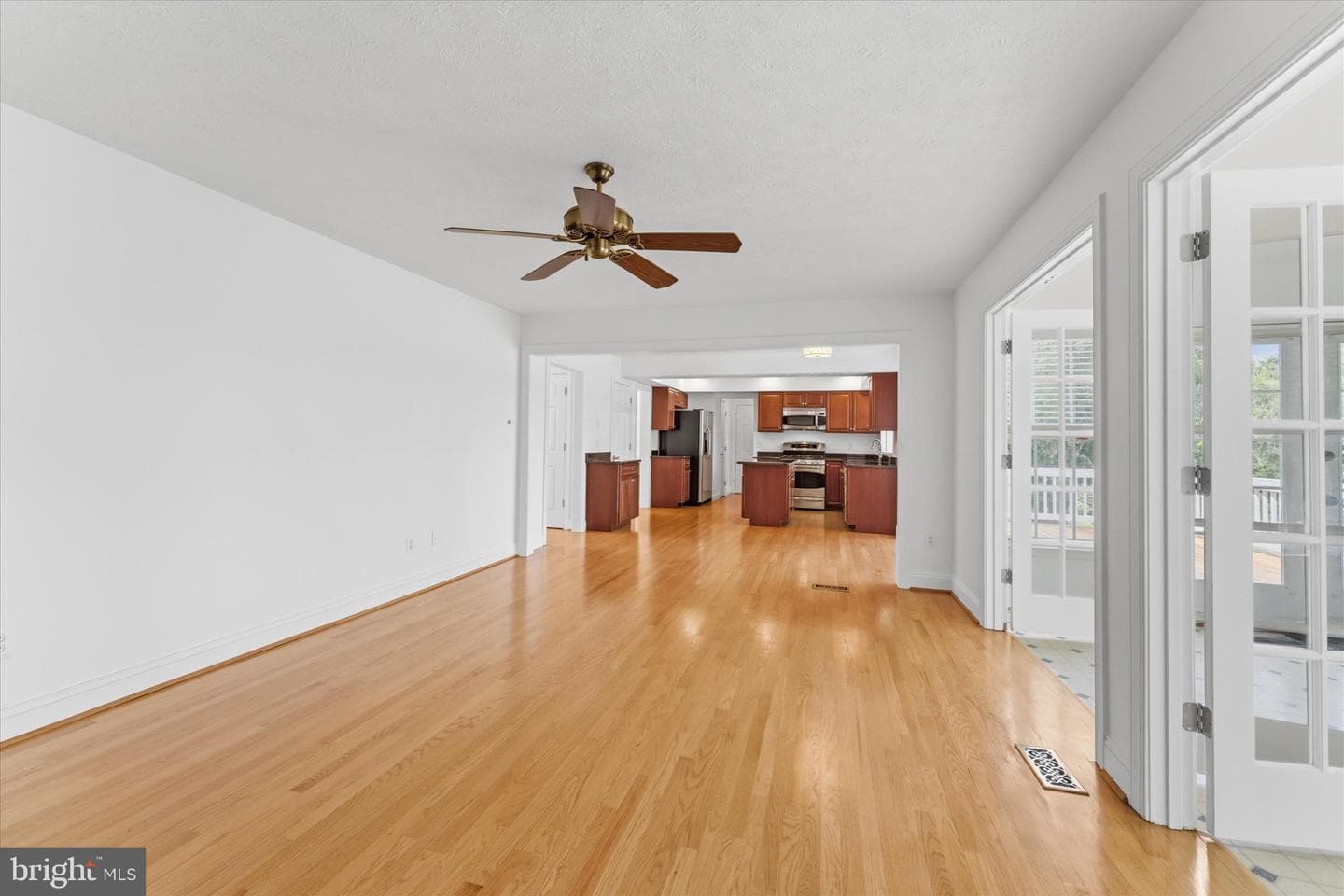 43868 Stronghold Court photo 15
