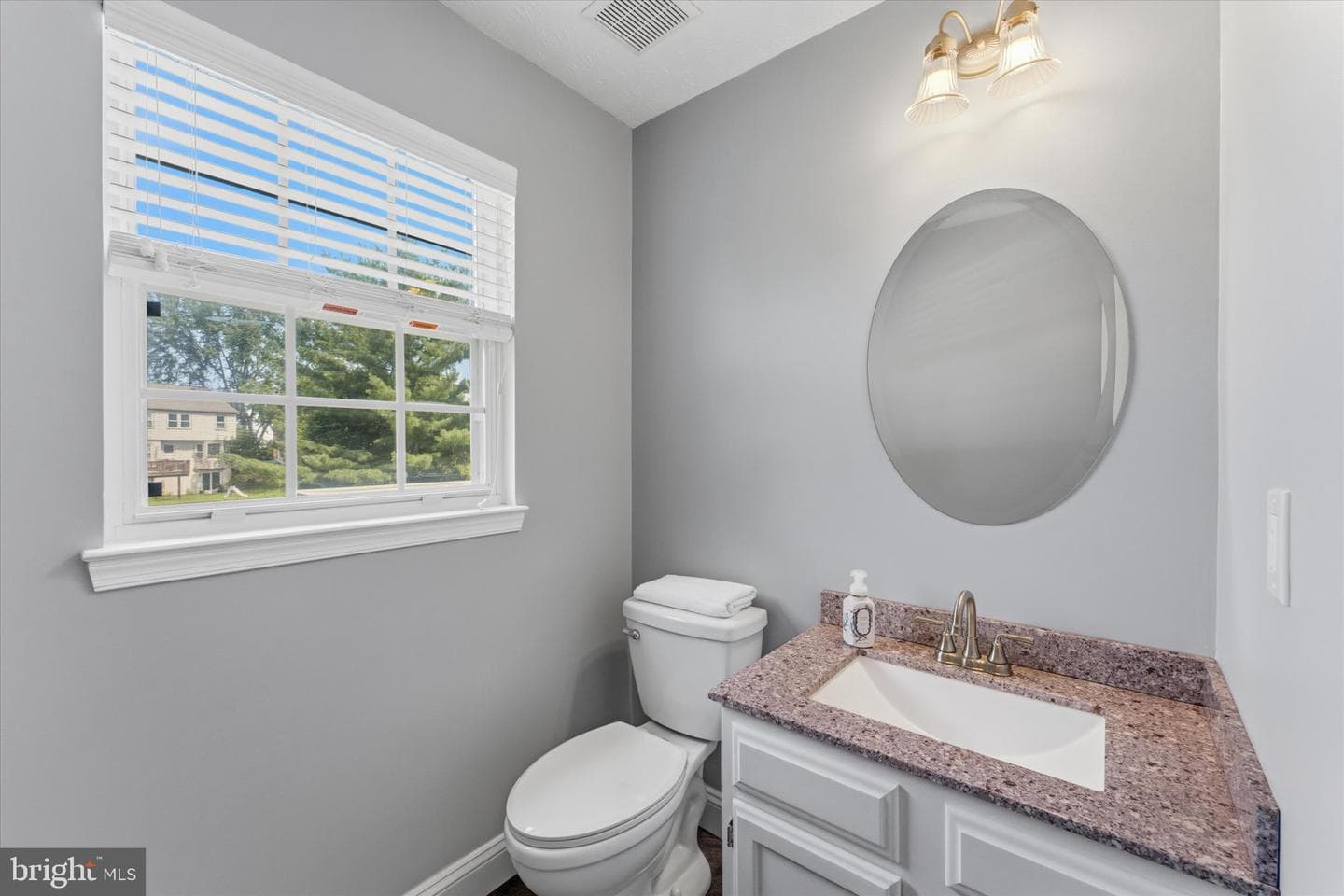 43868 Stronghold Court photo 21