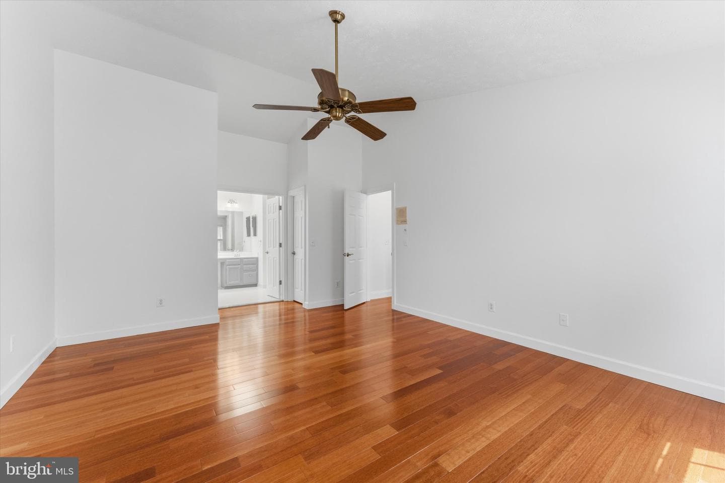 43868 Stronghold Court photo 31