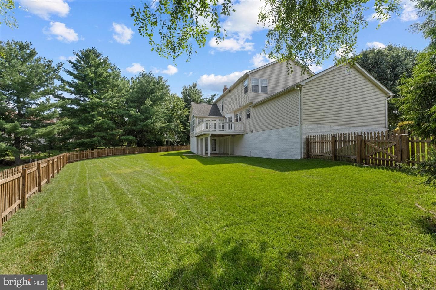 43868 Stronghold Court photo 54