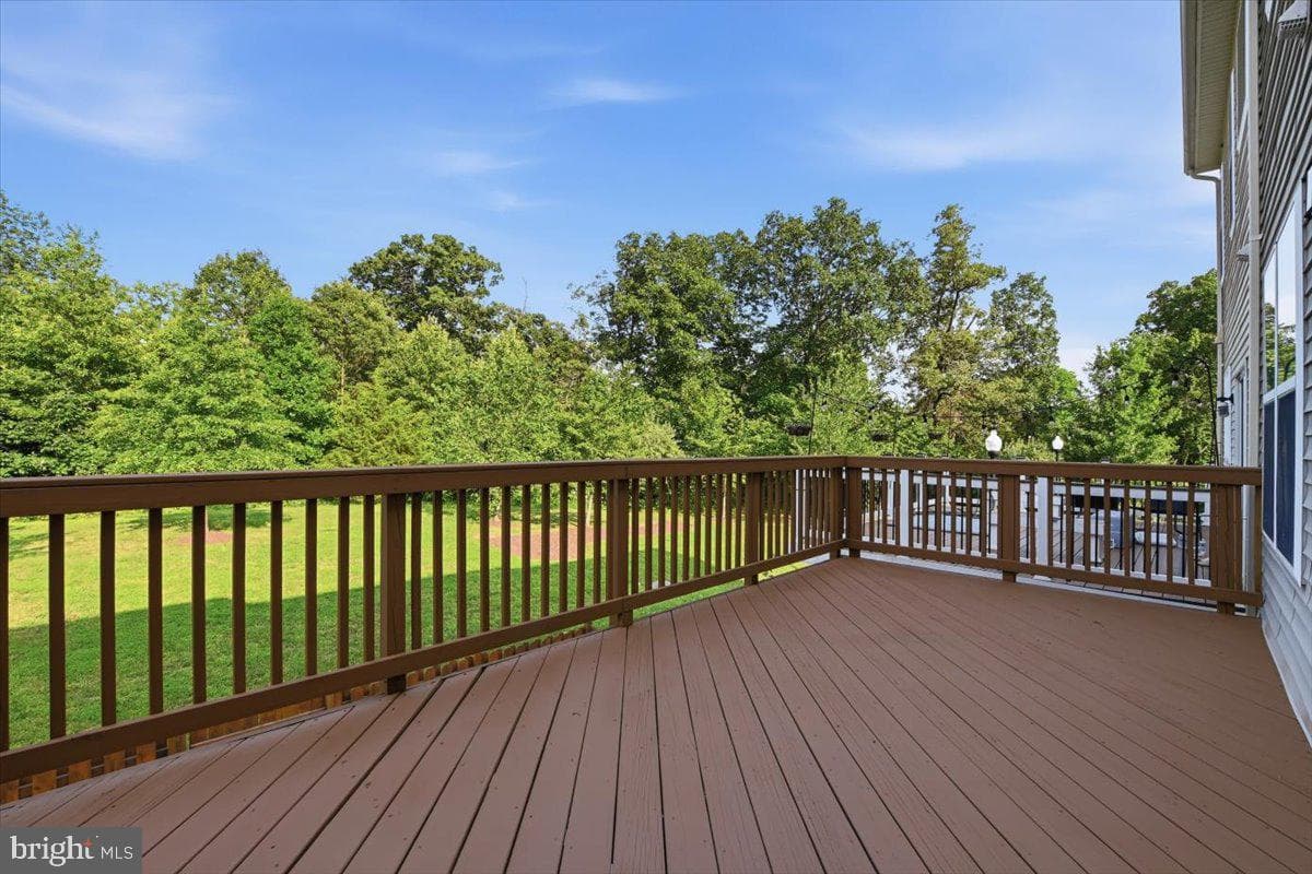 43350 Wayfarer Square photo 13