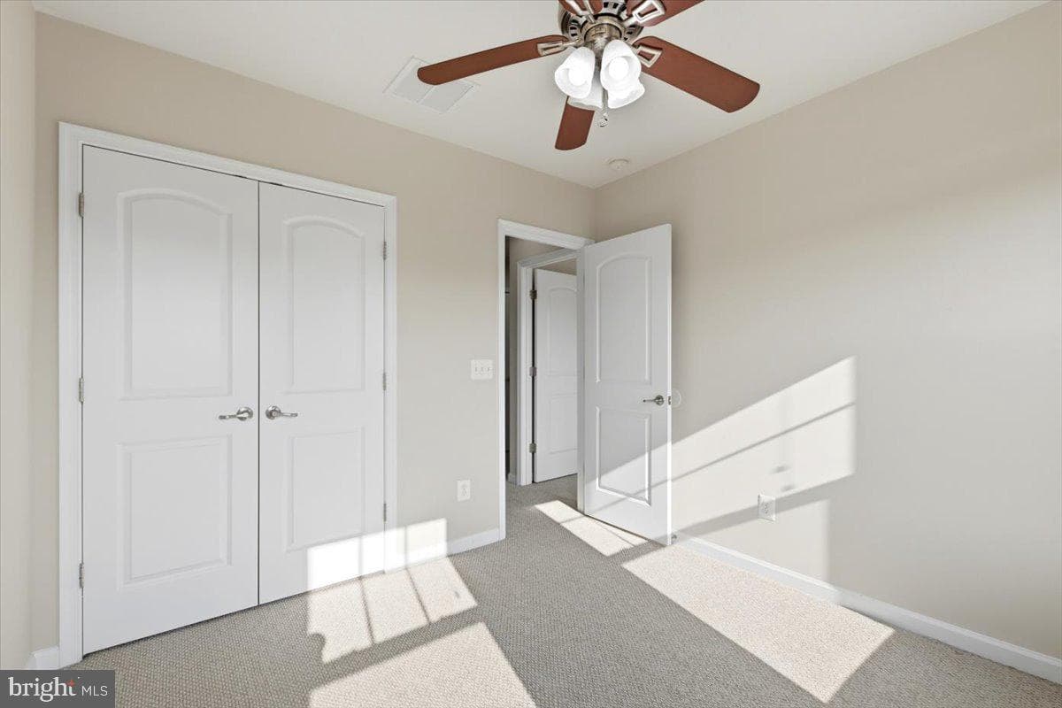 43350 Wayfarer Square photo 16