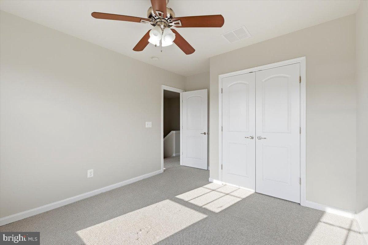 43350 Wayfarer Square photo 18
