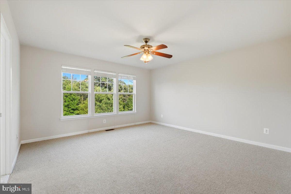 43350 Wayfarer Square photo 22