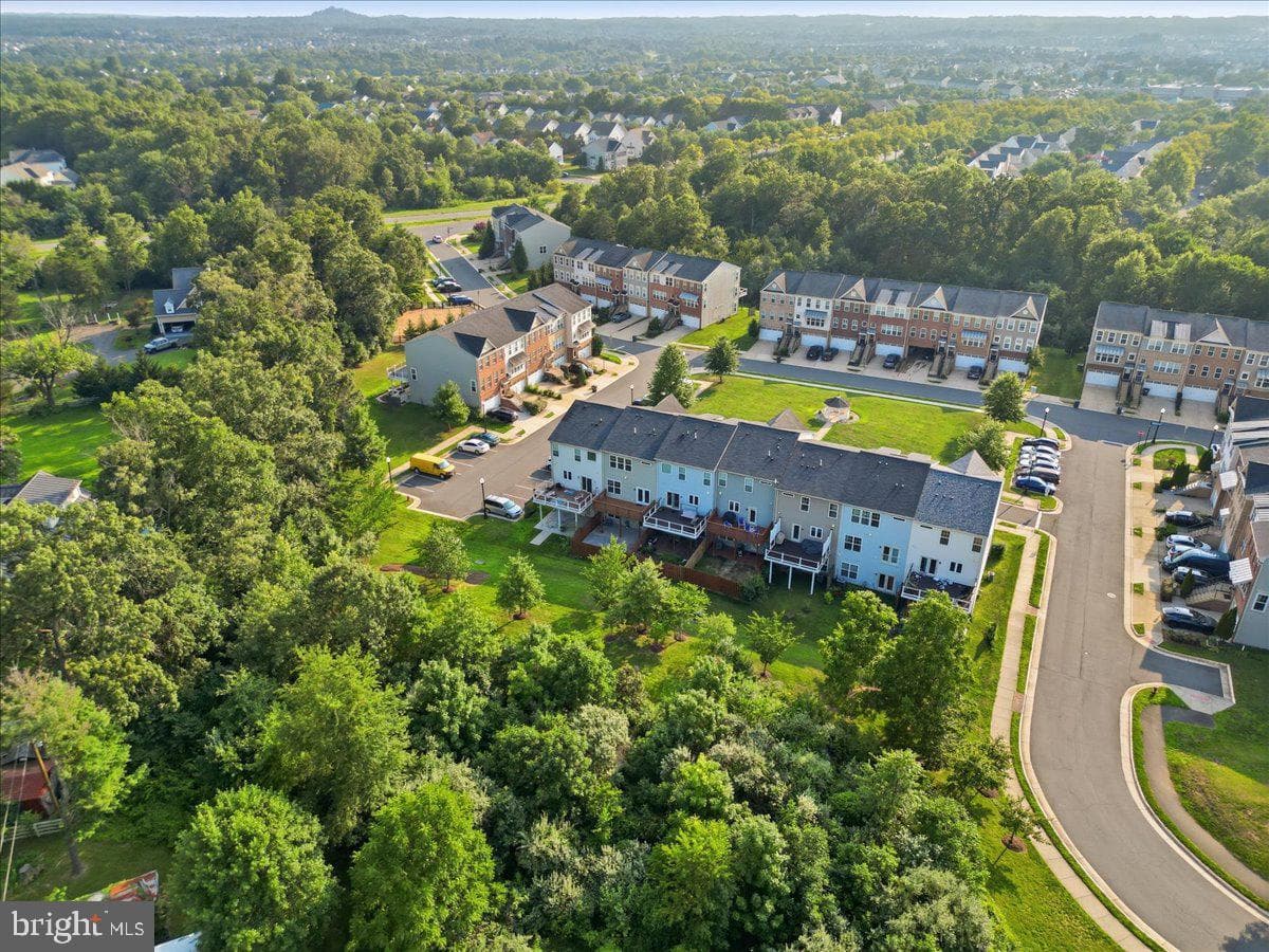 43350 Wayfarer Square photo 41