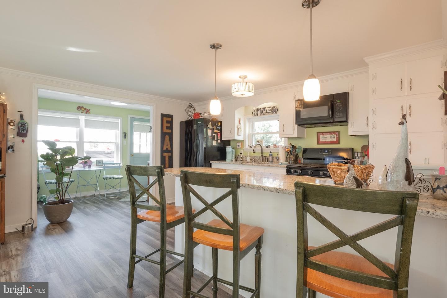52 Riverside Drive photo 19