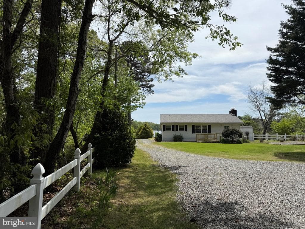 2260 Iberis Road photo 2