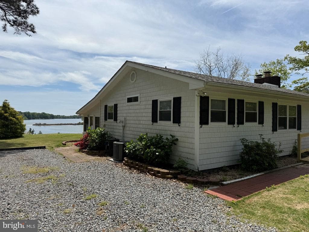 2260 Iberis Road photo 4