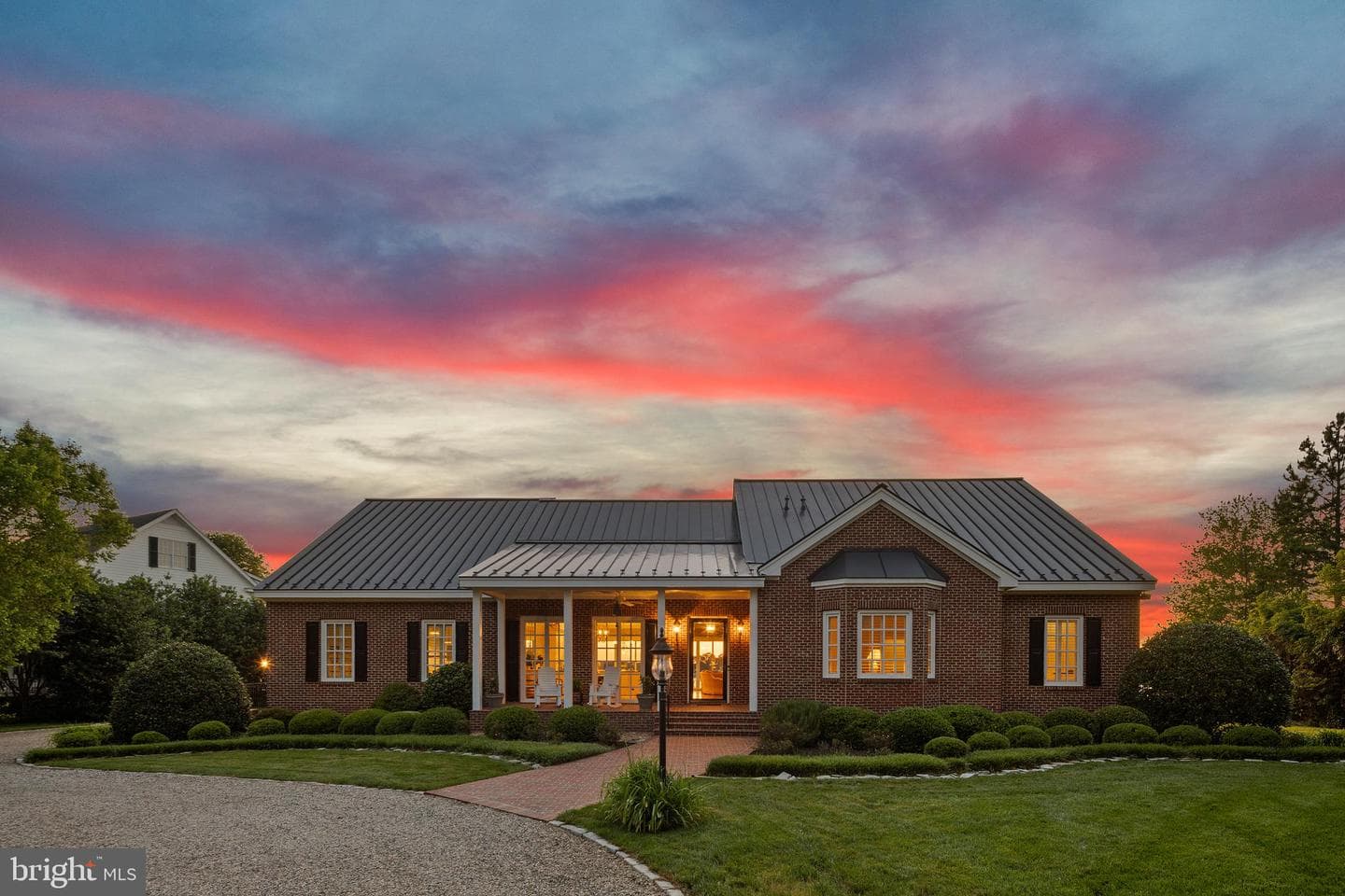 125 Oyster Point photo 14