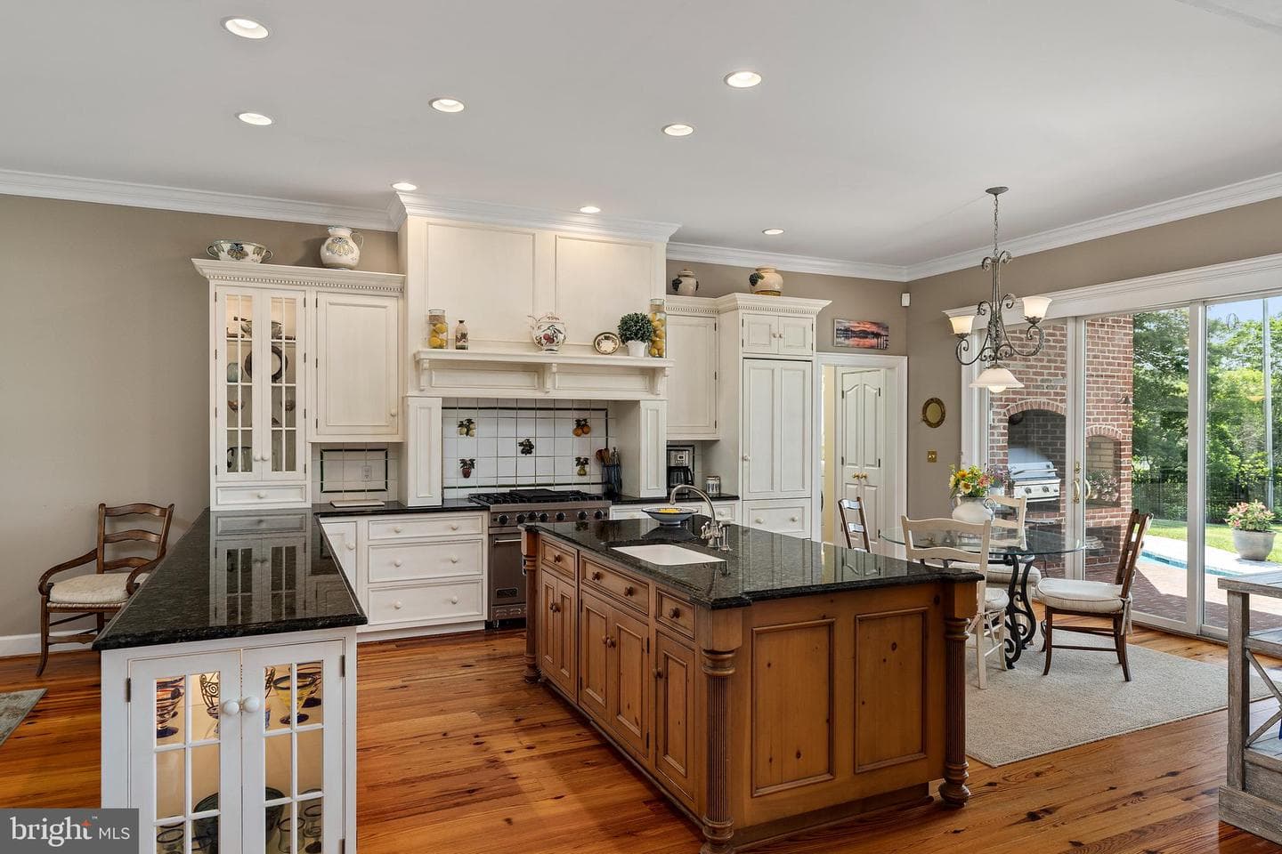 125 Oyster Point photo 20