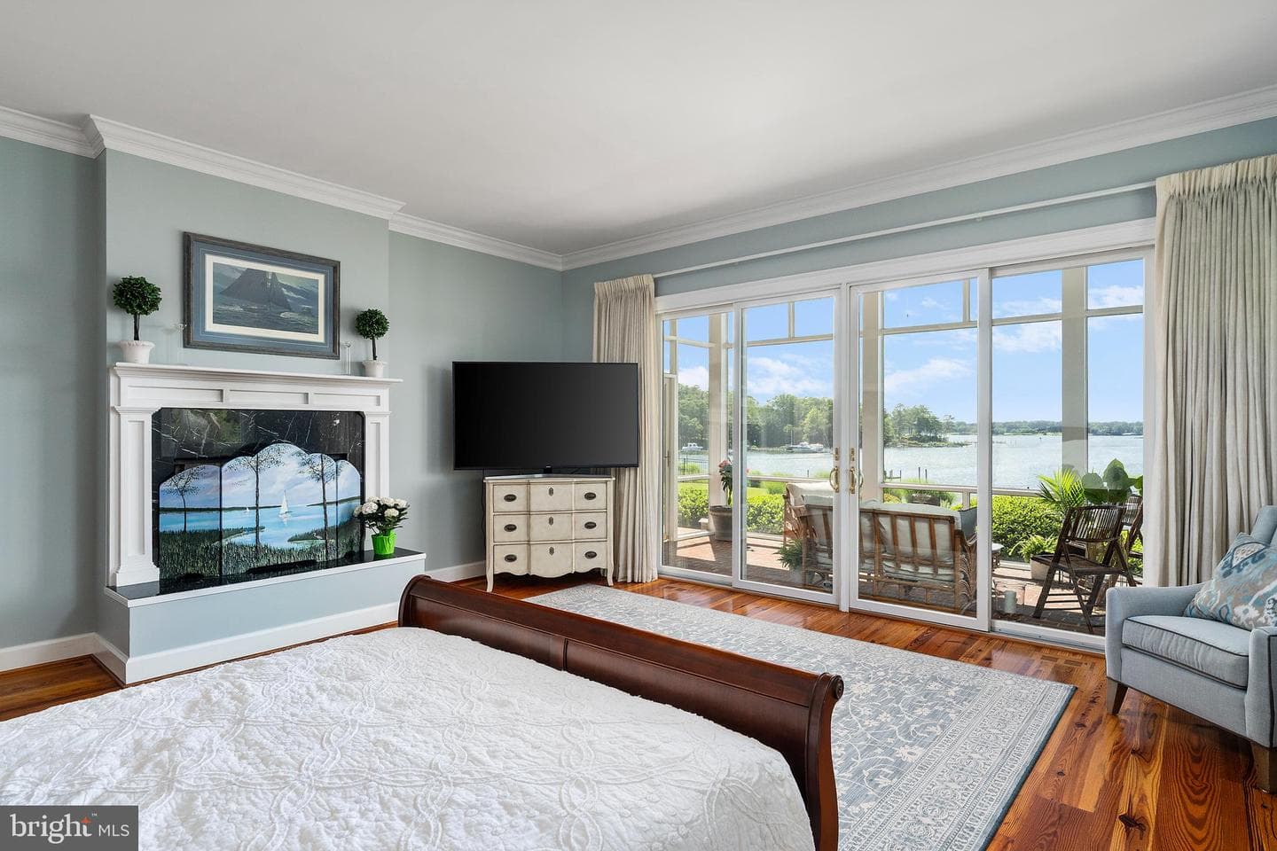 125 Oyster Point photo 28