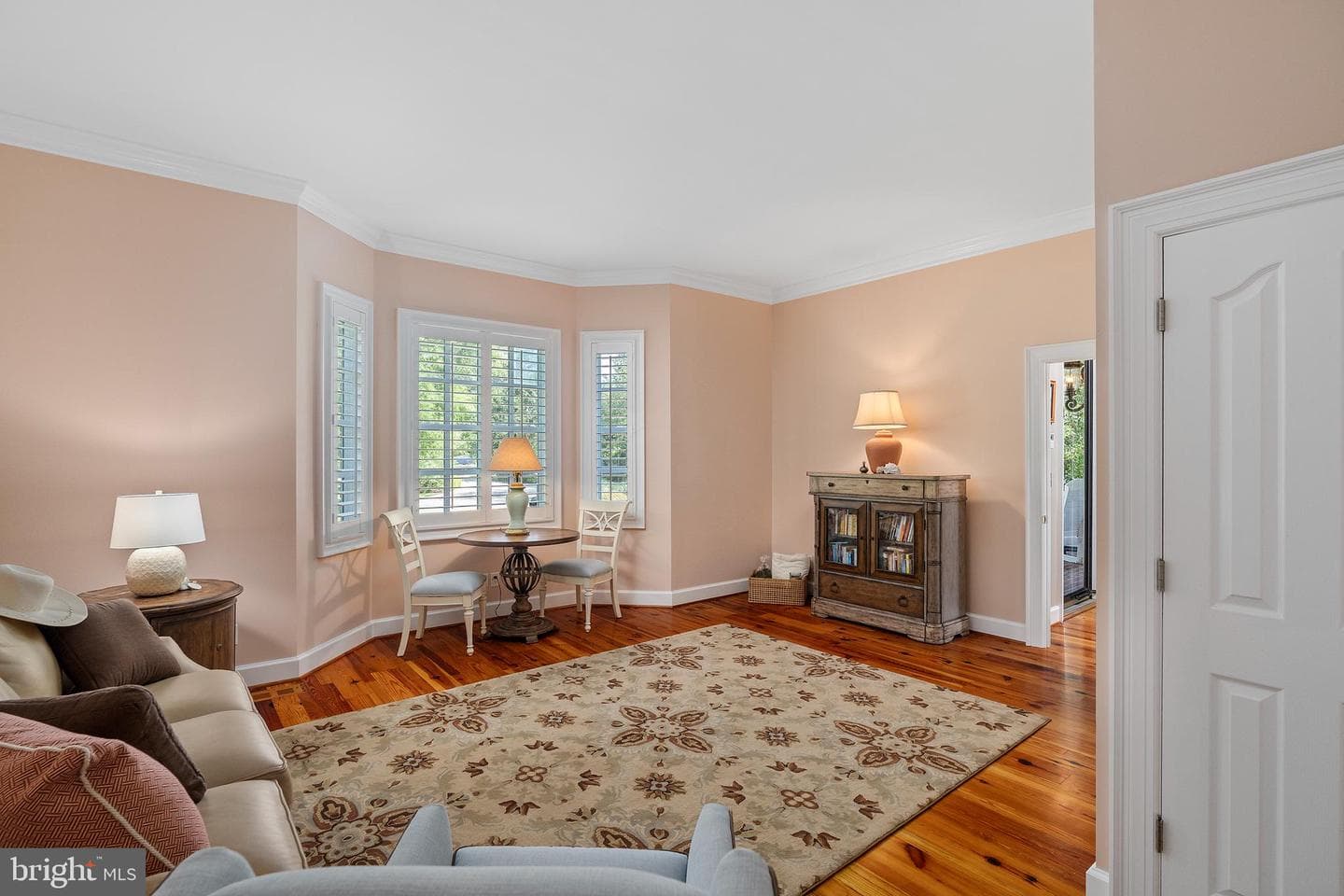 125 Oyster Point photo 32