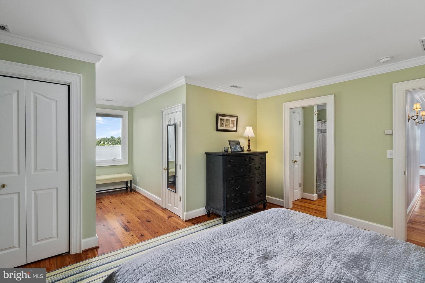 125 Oyster Point photo 38