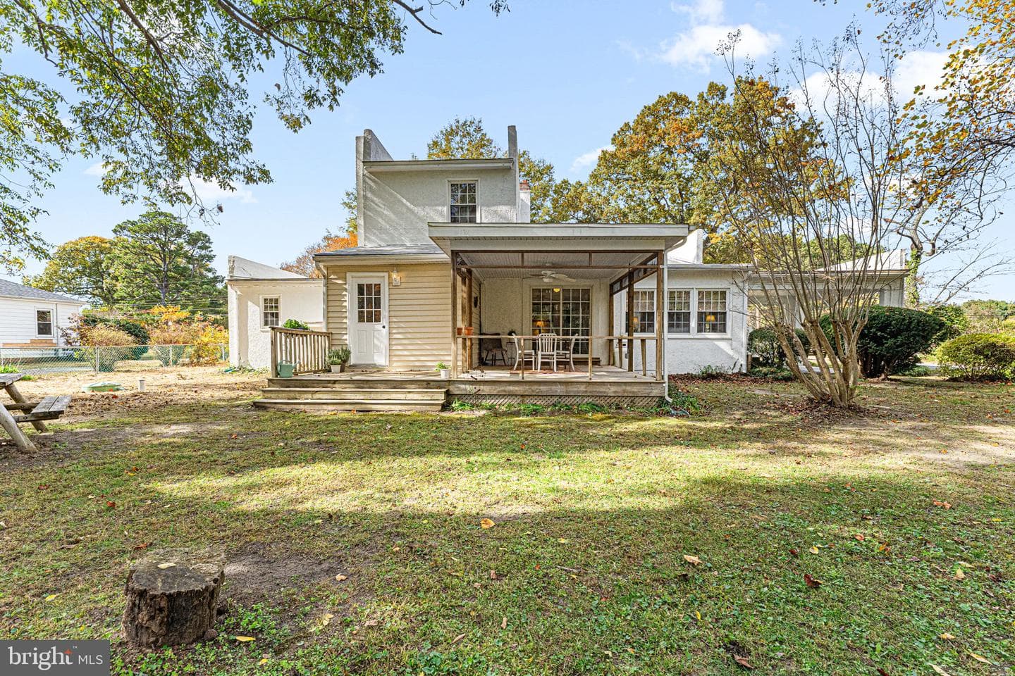 171 Beach Road photo 36