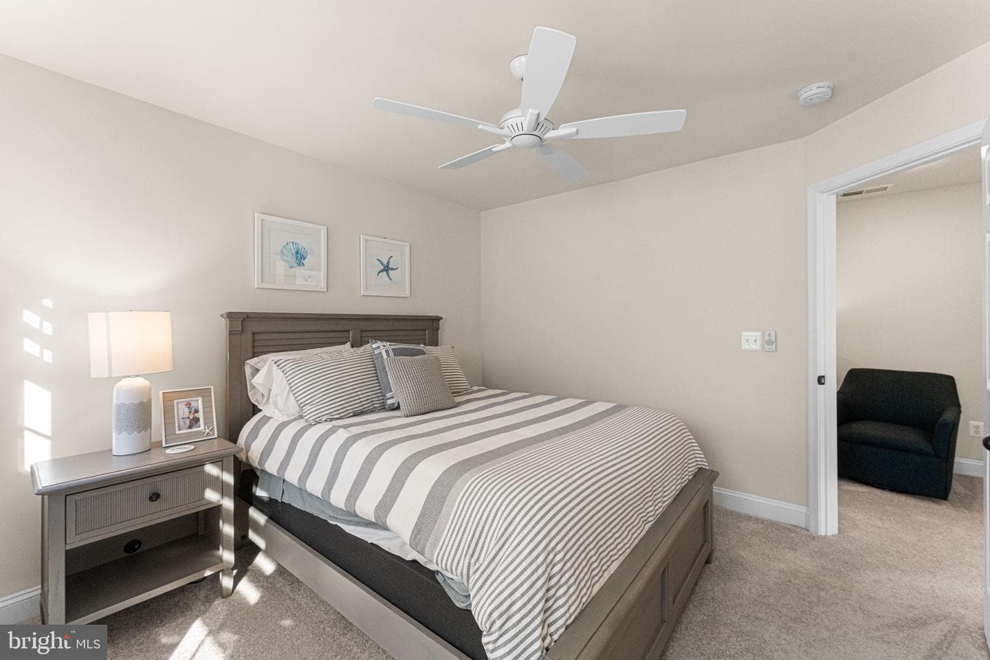 595 Lovers Lane photo 22