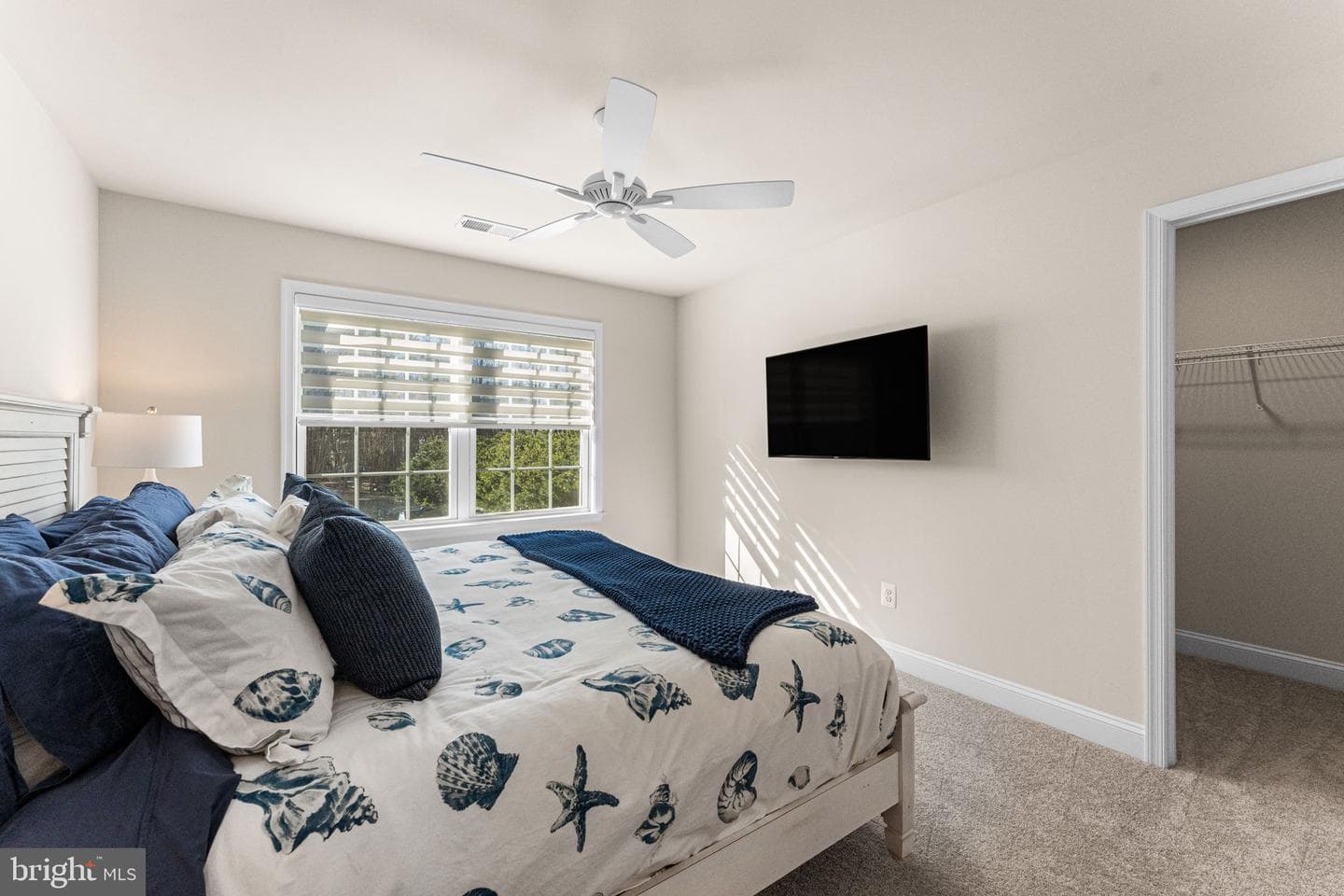 595 Lovers Lane photo 24