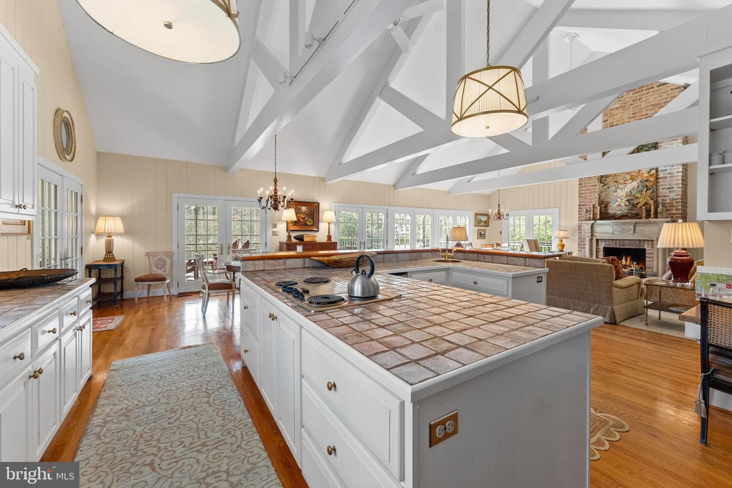 593 Glebe Road photo 19