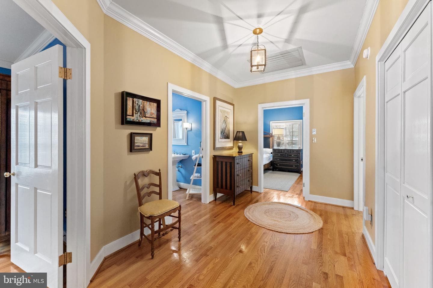 593 Glebe Road photo 25