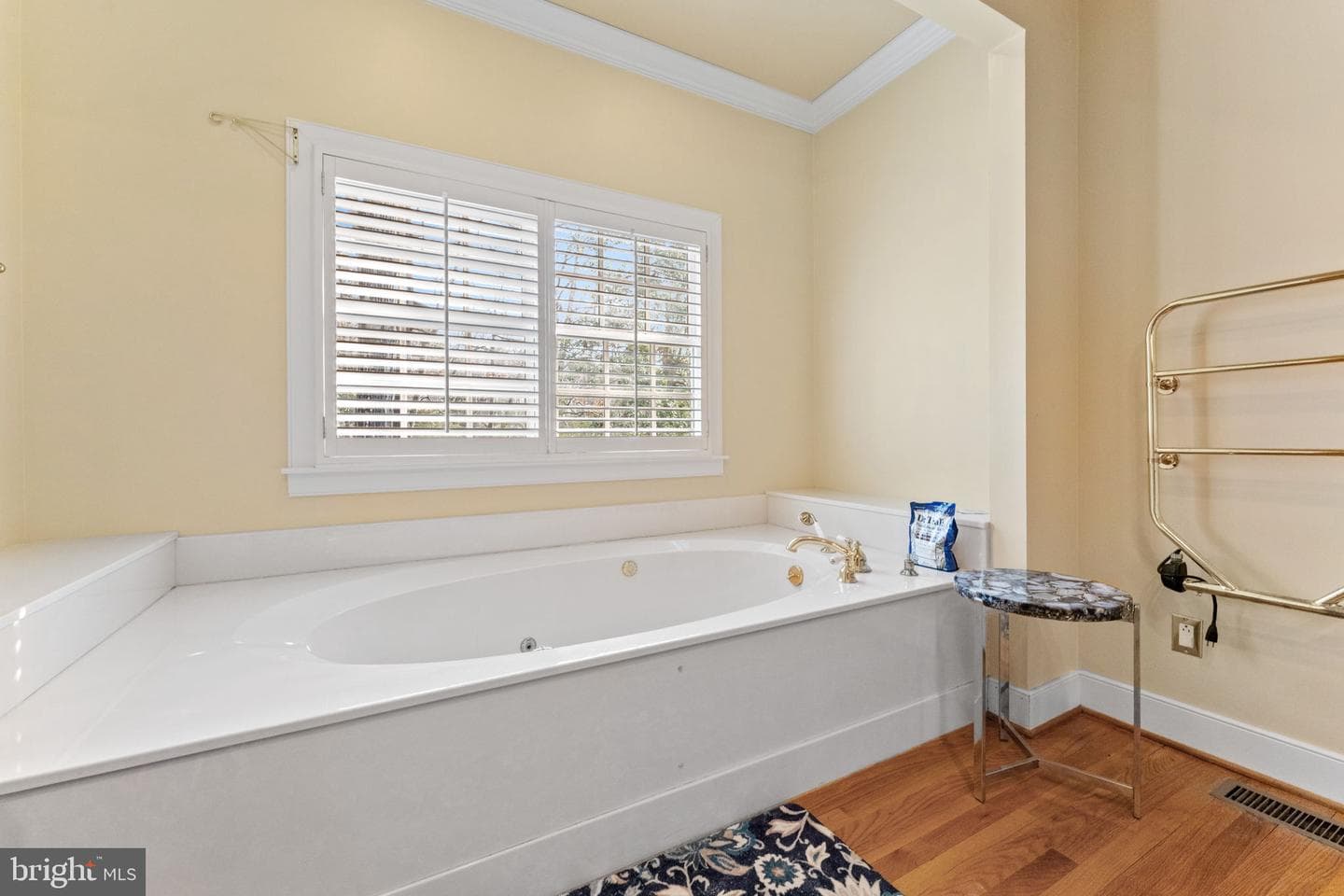 593 Glebe Road photo 30