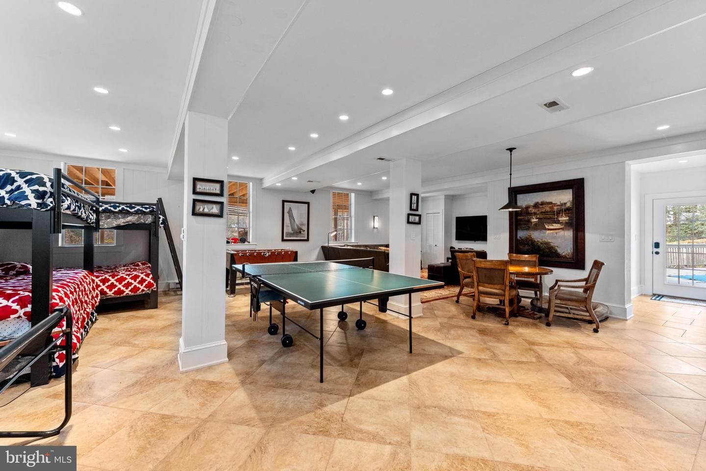593 Glebe Road photo 35