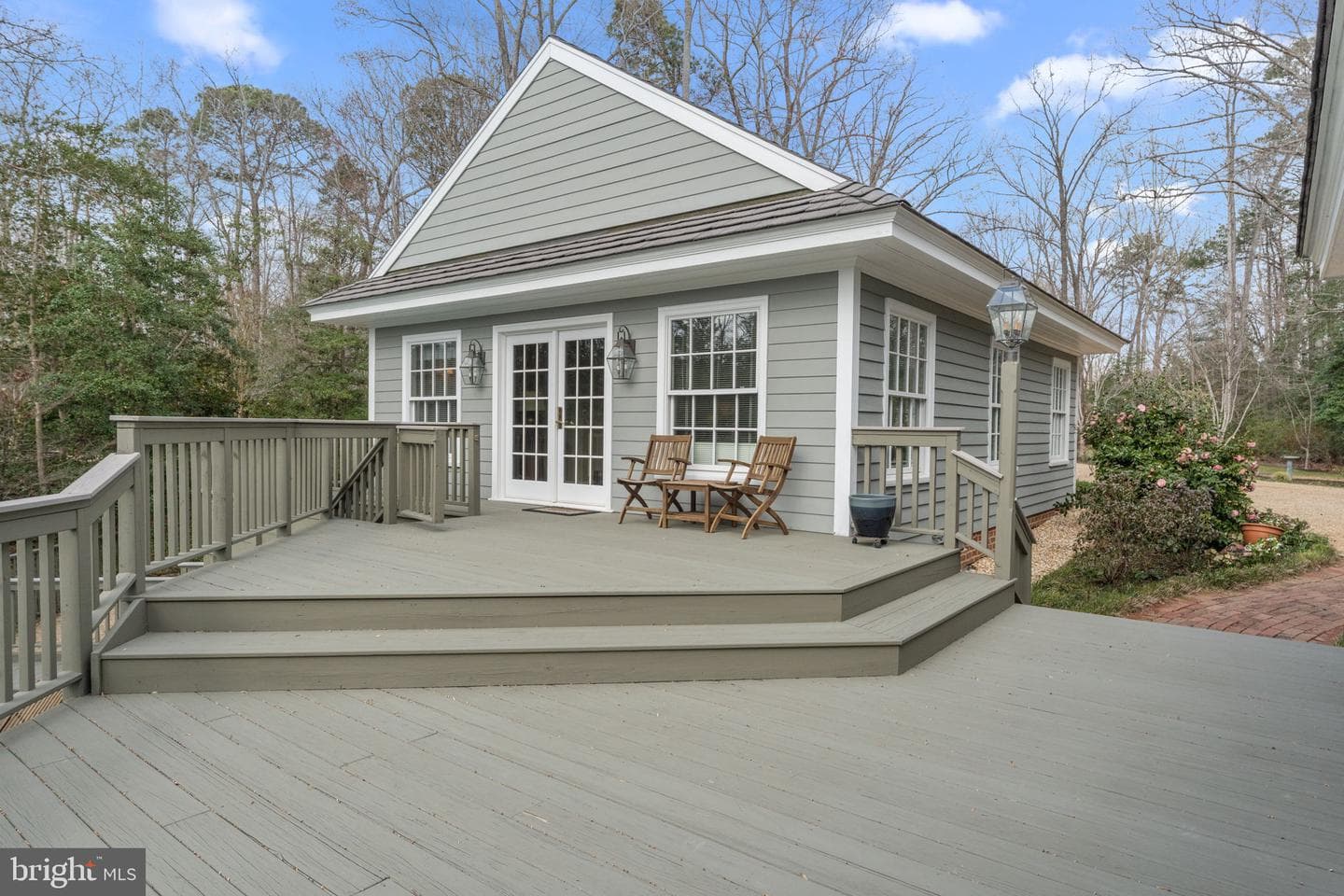 593 Glebe Road photo 40