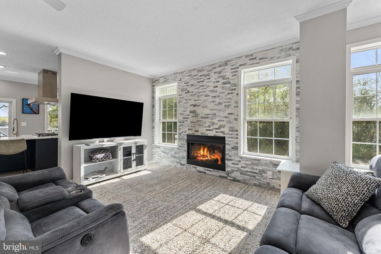 249 Spring Hill Rd photo 11