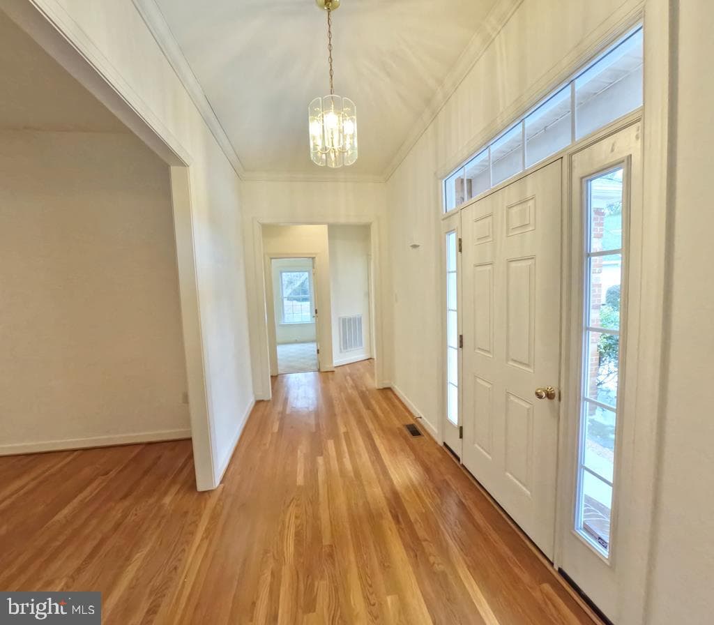 147 Sir Guy Drive photo 14