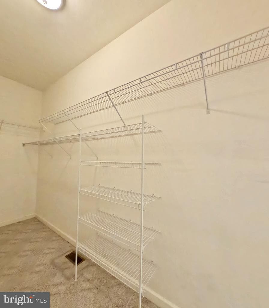 147 Sir Guy Drive photo 24