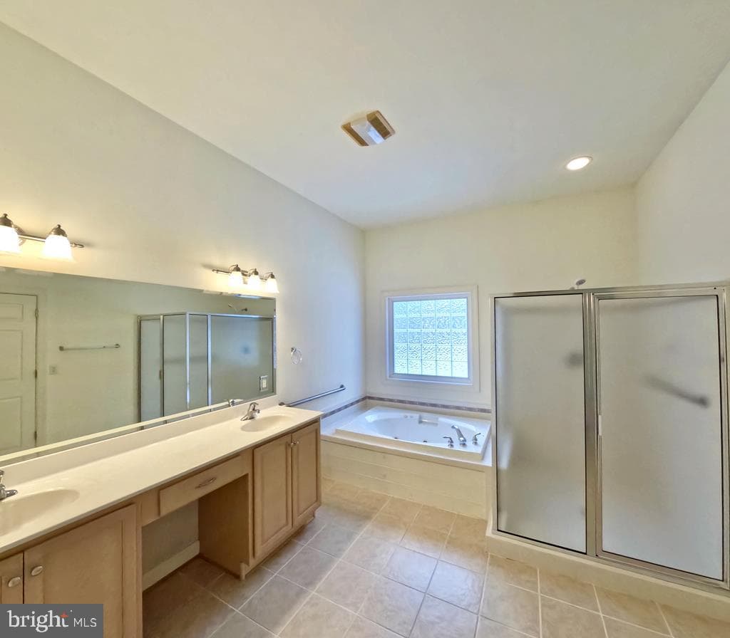 147 Sir Guy Drive photo 25