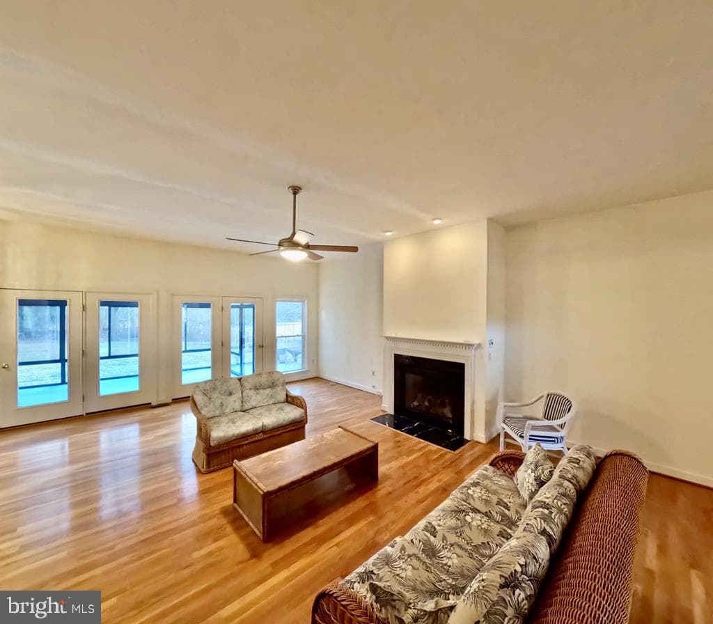 147 Sir Guy Drive photo 4