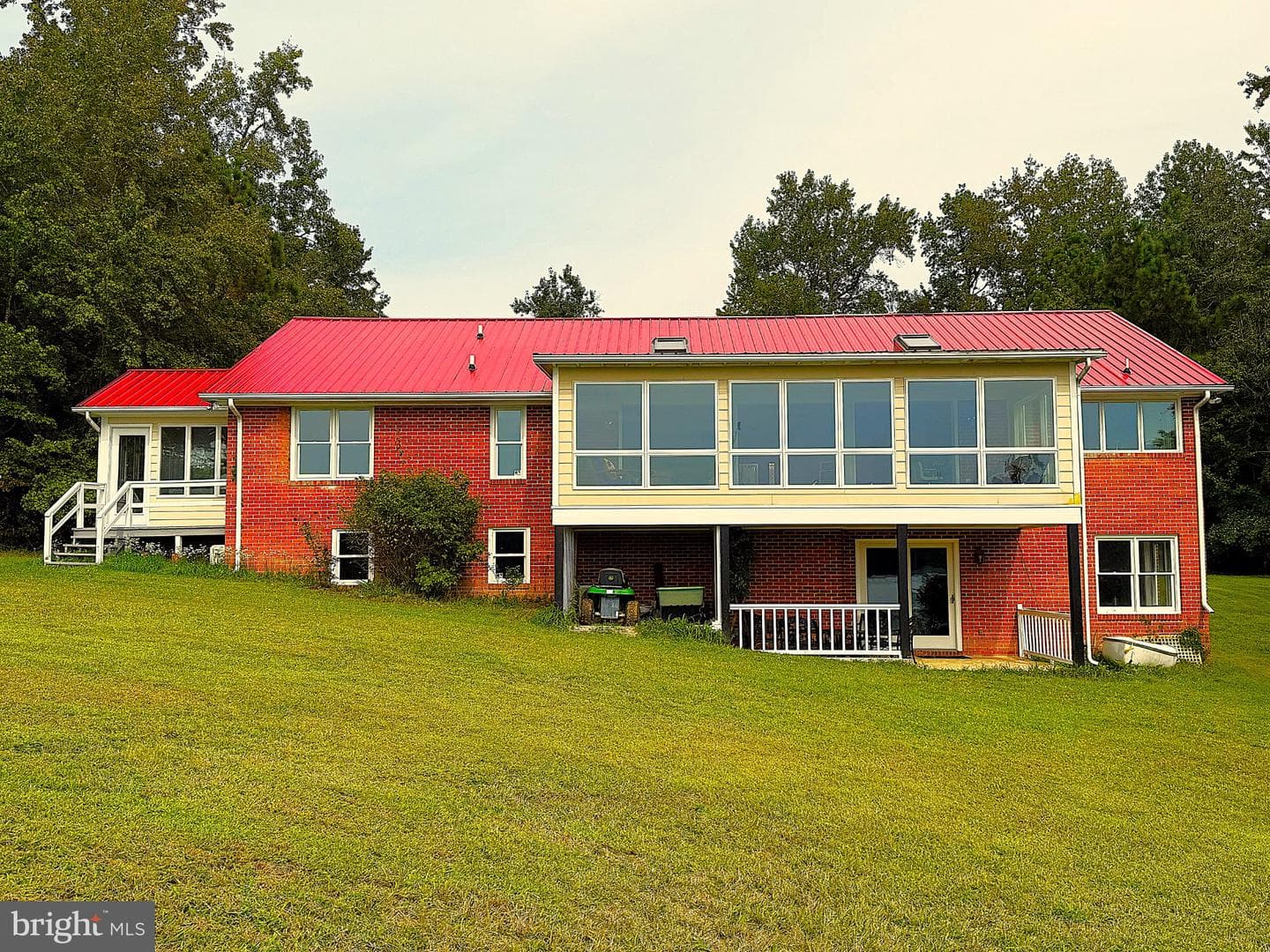404 Woodbrook Drive photo 20